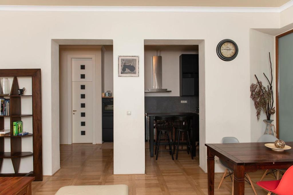 Velky Apartman Bratislava Ngoại thất bức ảnh