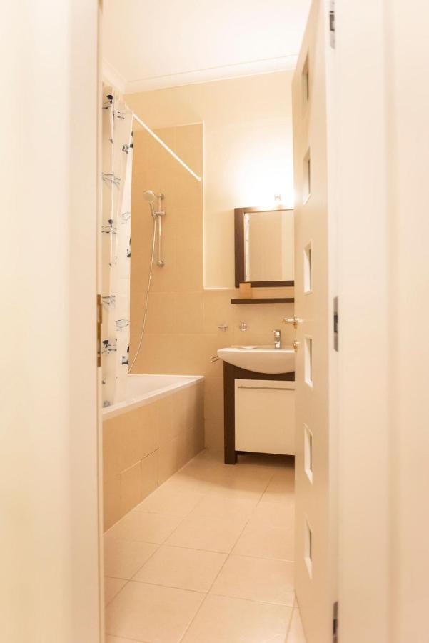 Velky Apartman Bratislava Ngoại thất bức ảnh